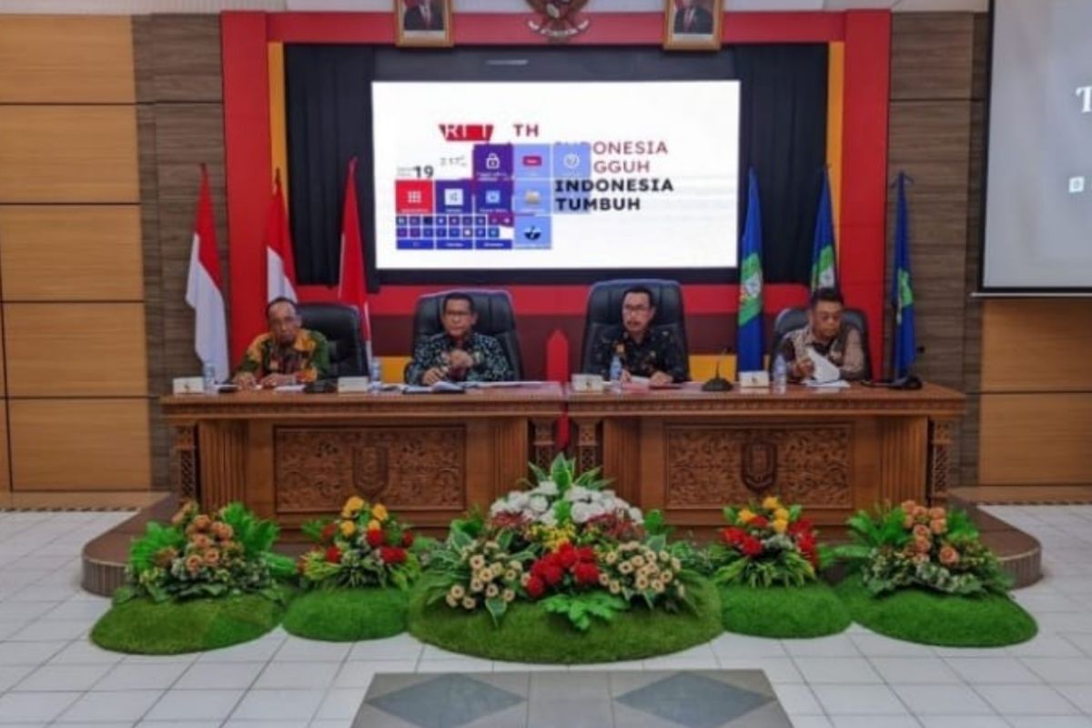 Jelang pelantikan DPRD Periode 2024 -2029, Pj Bupati Sanggau pimpin rapat