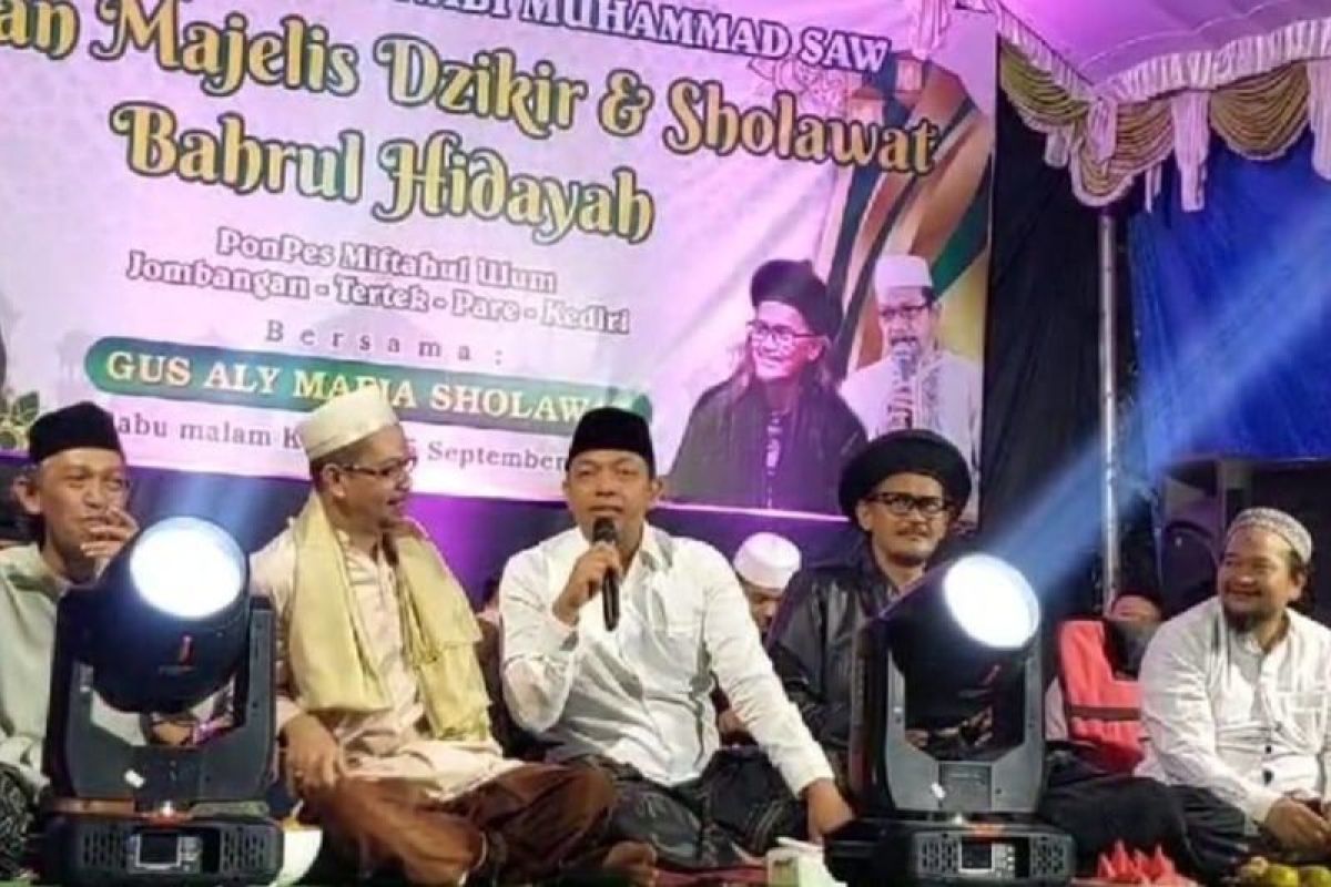 Pesantren Kediri nilai Risma-Gus Hans bisa jembatani aspirasi santri