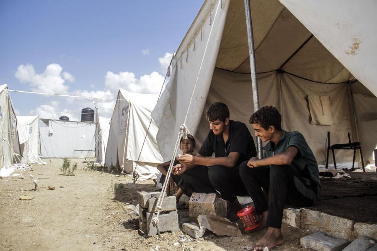 Pengungsi Palestina cemaskan musim dingin di tengah kurangnya tenda