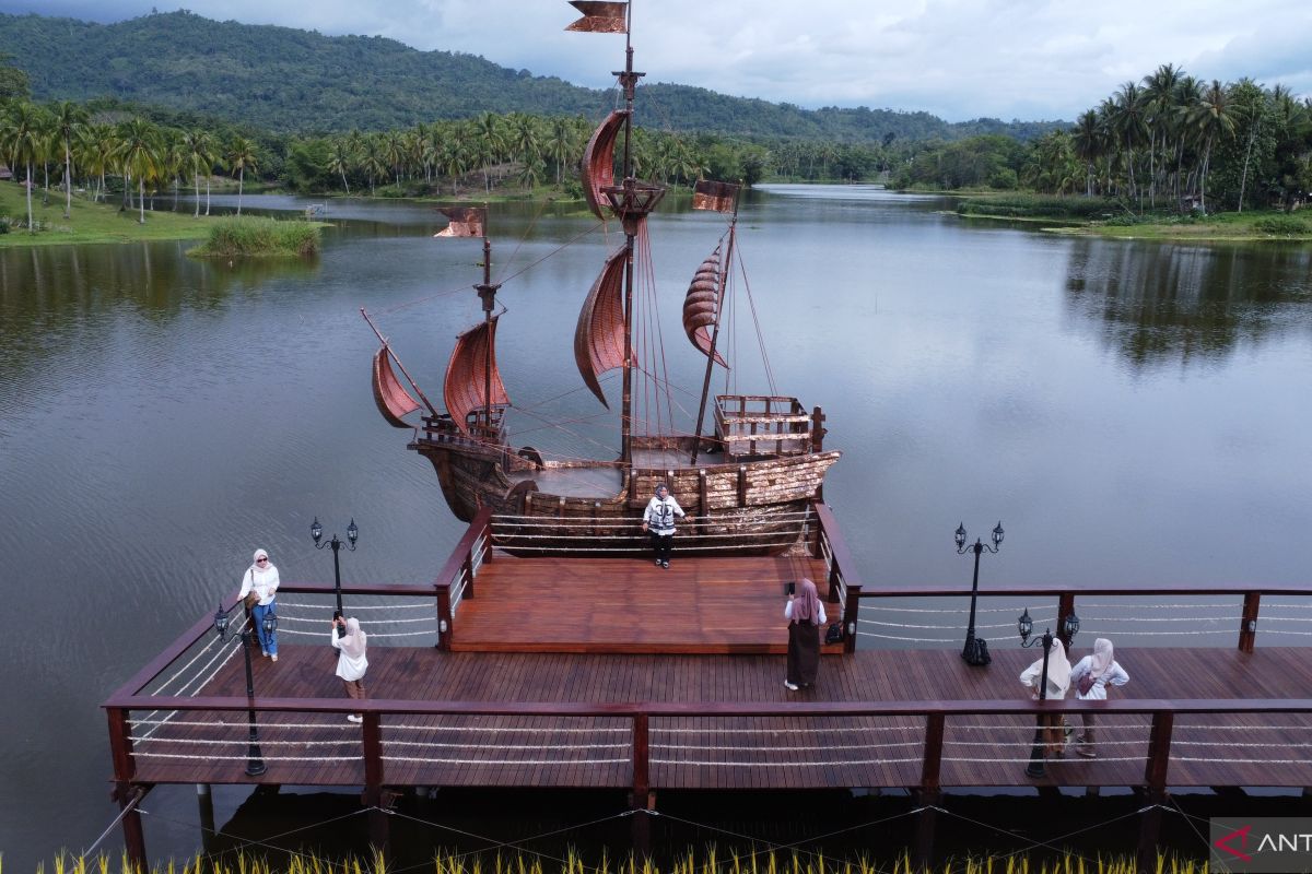 Wisata Danau Perintis tingkatkan PAD Pemkab Bone Bolango