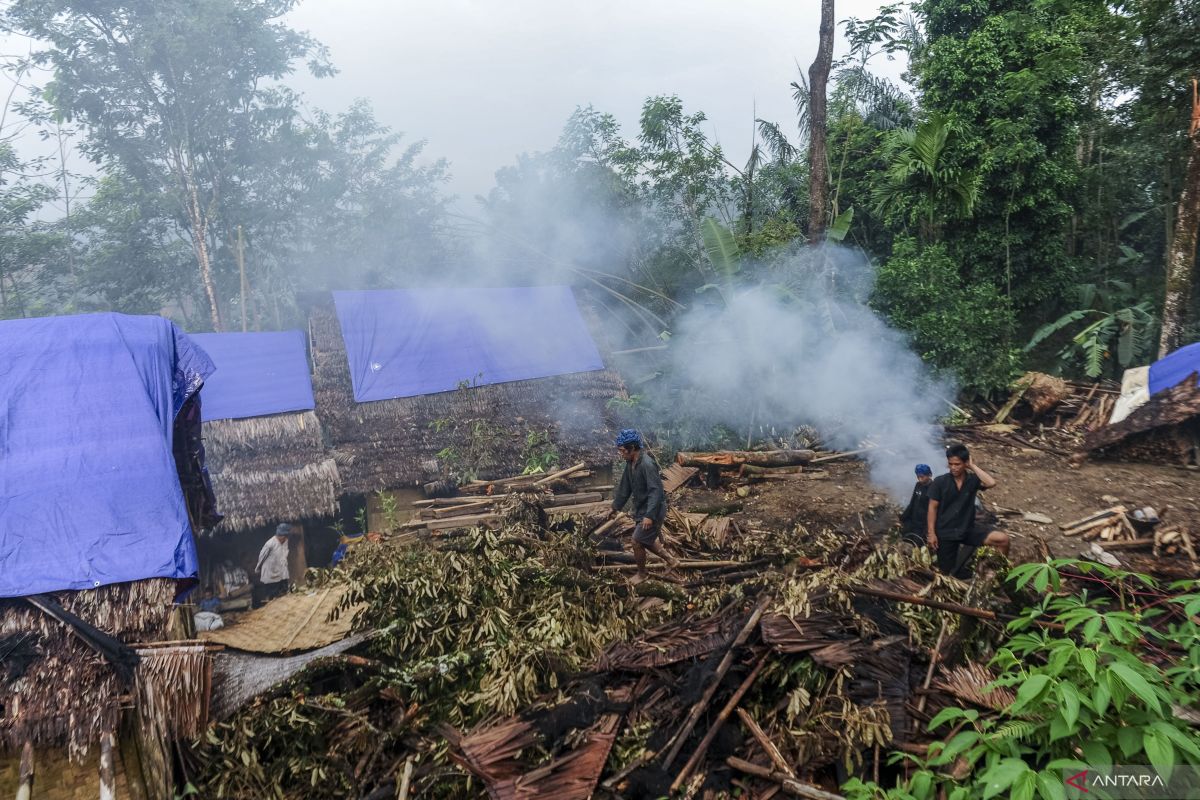 BPBD Lebak minta warga waspadai potensi angin puting beliung