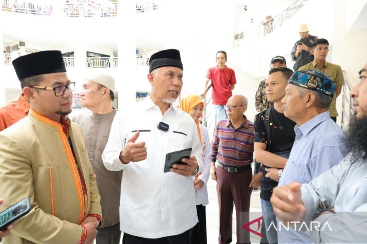 Pedagang Pasar Atas Bukittinggi mengadu sepi pembeli ke Mahyeldi