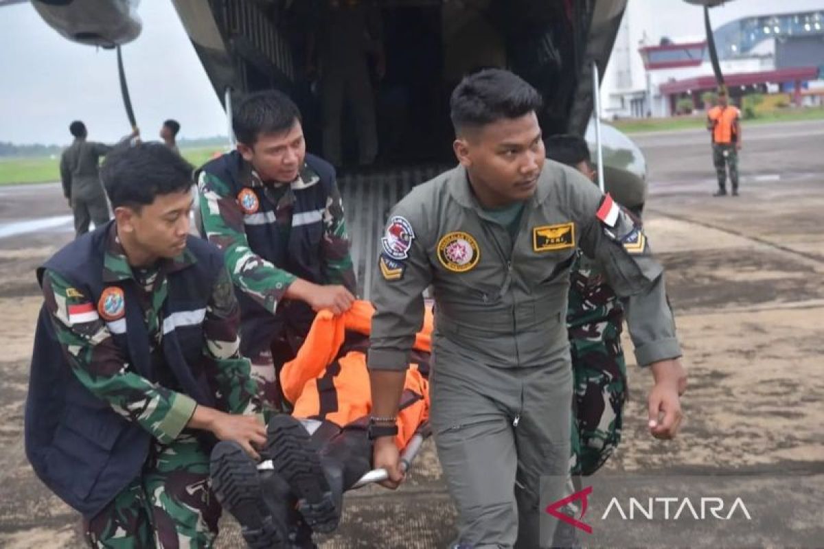 TNI AU dan Tentara Udara Malaysia latihan evakuasi korban bencana