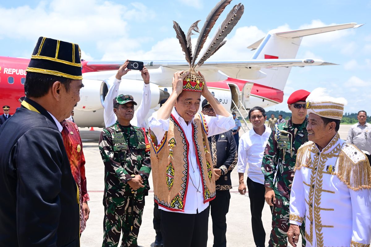 Presiden tinjau pasar di Berau Kaltim pastikan harga pangan stabil