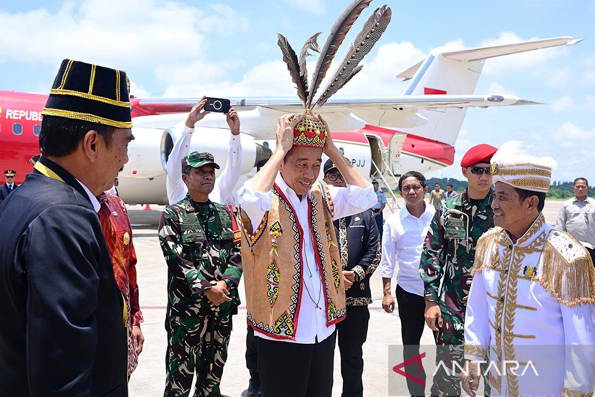 Presiden meninjau pasar di Berau Kaltim pastikan harga pangan stabil