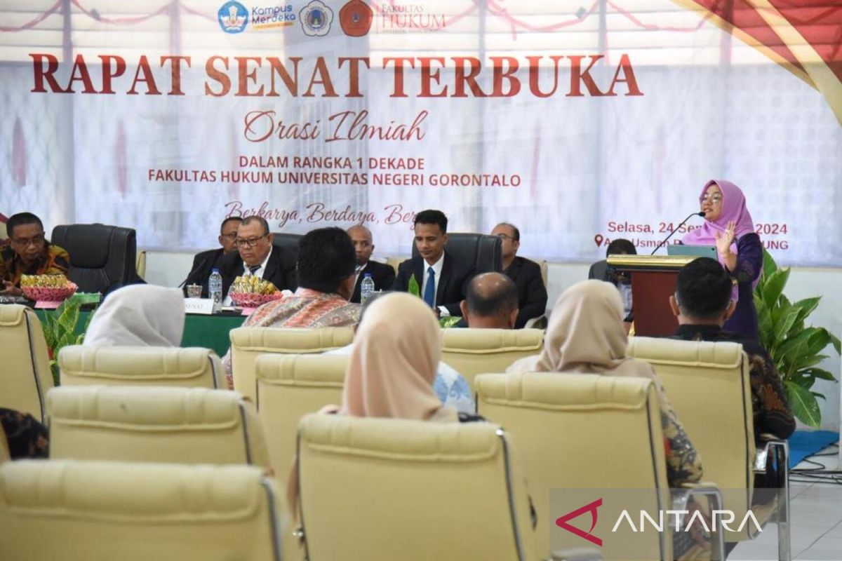 Guru Besar Fakultas Hukum UNG sampaikan orasi ilmiah dalam rapat senat terbuka