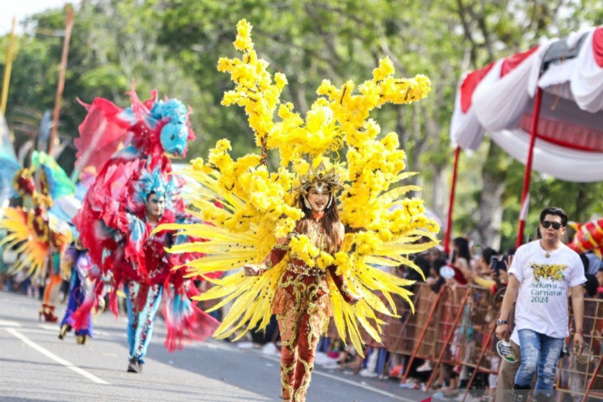 Pemkab Muba undang tim pertunjukan  busana burung cendrawasih Jember