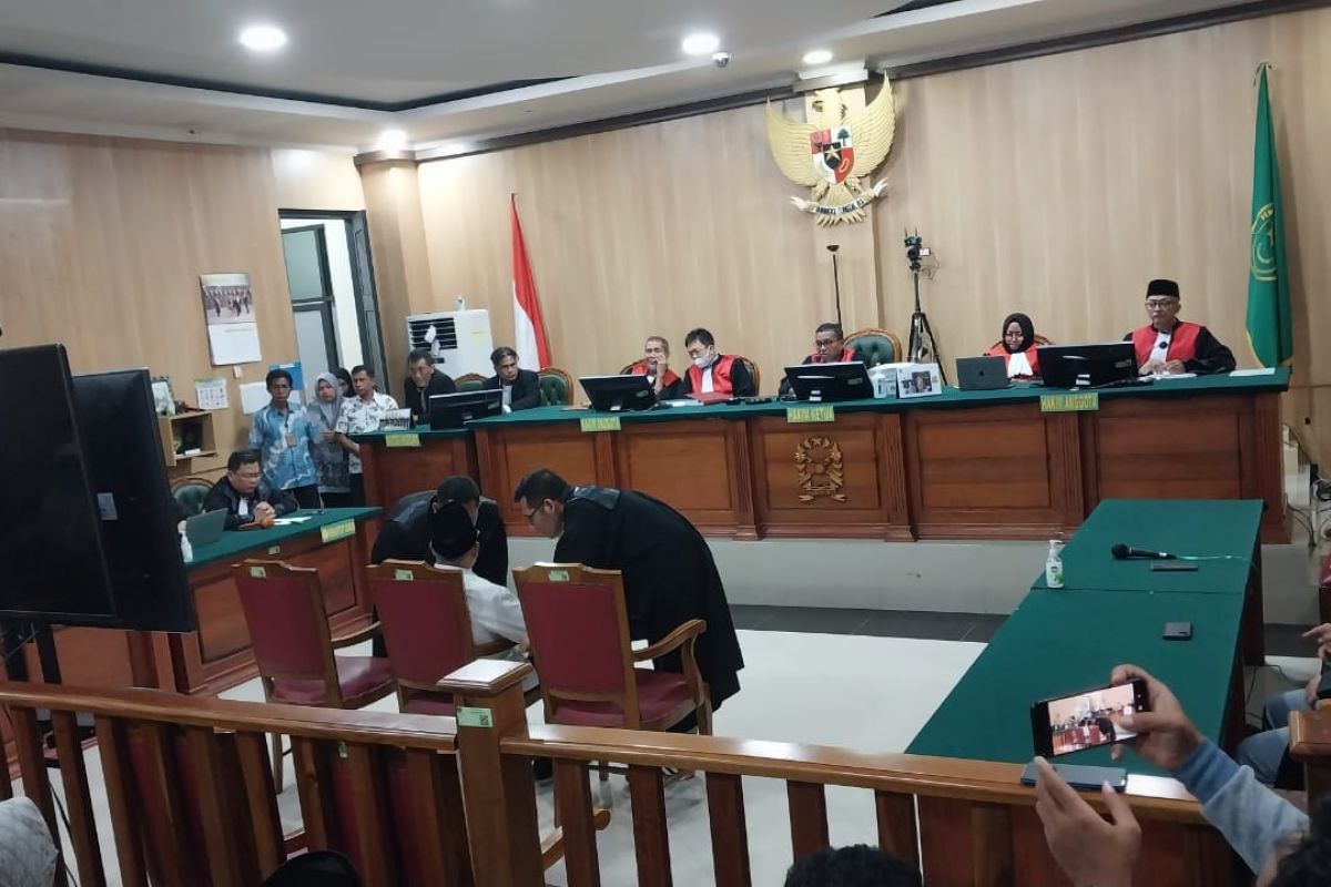 PN Ternate vonis 8 tahun penjara pada mantan Gubernur Maluku Utara