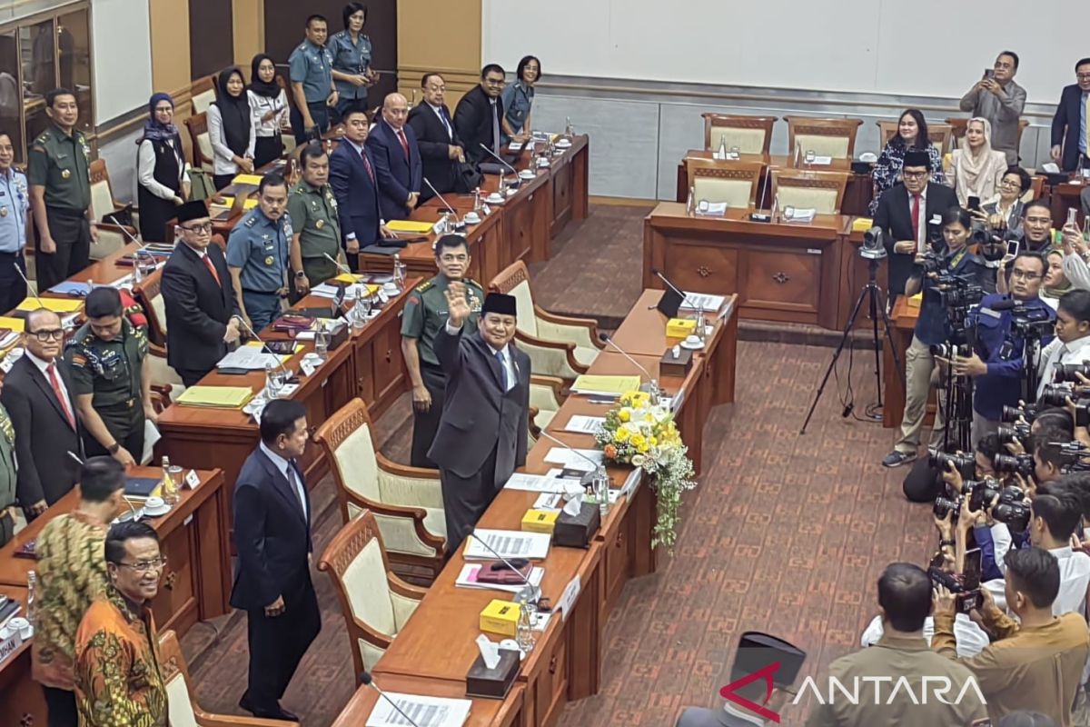 Raker terakhir Menhan di Komisi I DPR RI sebelum Prabowo jadi Presiden