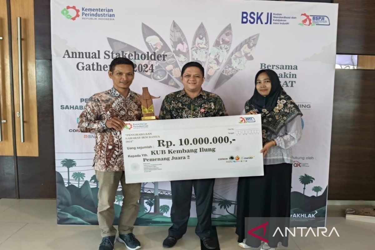 IKM Kembang Ilung Raih Juara II pada Penghargaan Sahabat IKM Banua 2024