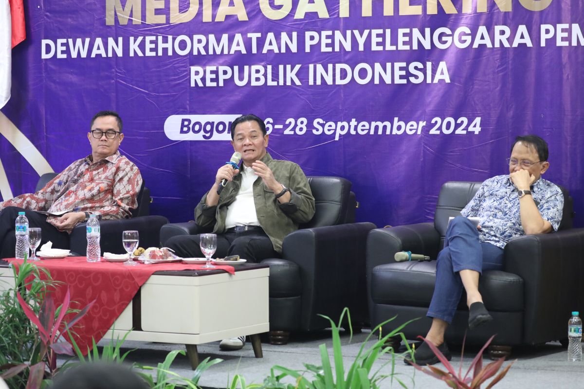 DKPP tunggu laporan calon DPR terpilih dari PKB dan PDIP yang diganti