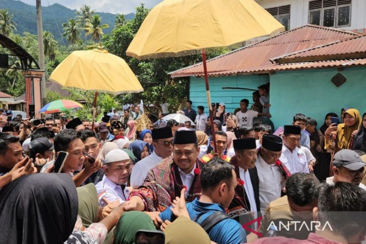 Madina All In, Bobby Nasution disambut dua calon bupati dan ribuan warga