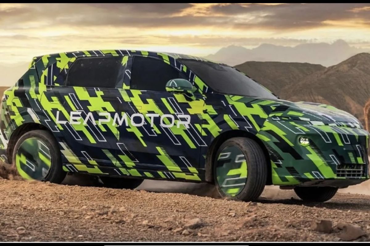 Leapmotor menggoda B10 jadi crossover global akan debut di Paris