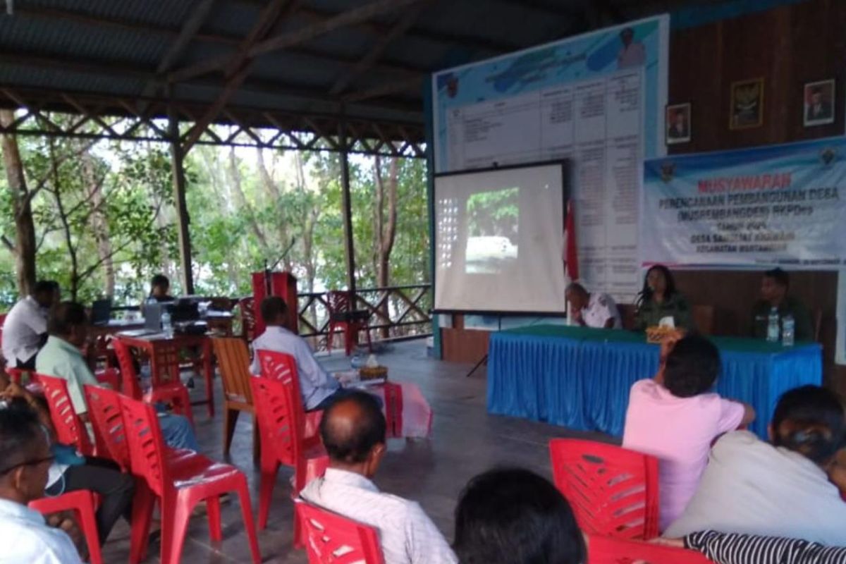 BKSDA Maluku sosialisasi peredaran tumbuhan dan satwa liar dilindungi di KKT