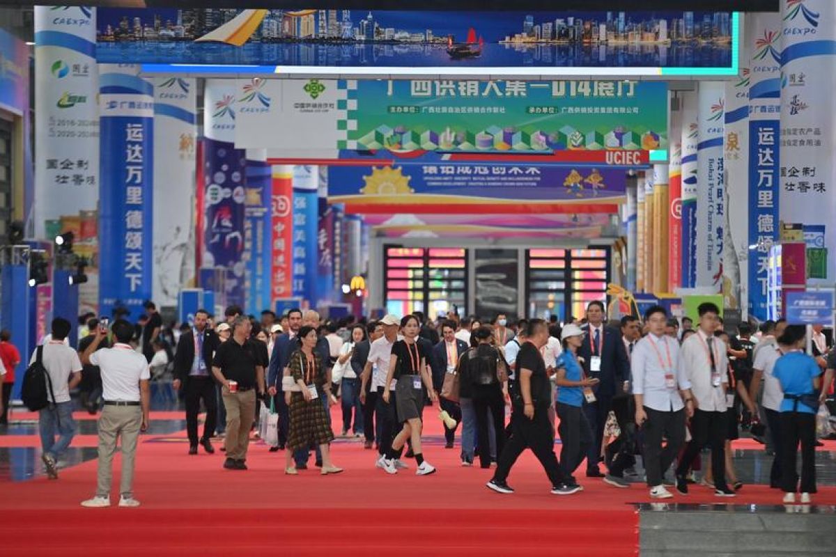 Teknologi pintar-ramah lingkungan populer di ajang China-ASEAN Expo