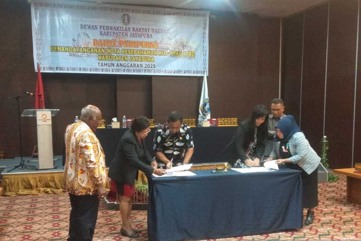 DPRD dan Pemkab Jayapura tanda tangani nota kesepahaman KUA-PPAS APBD 2025