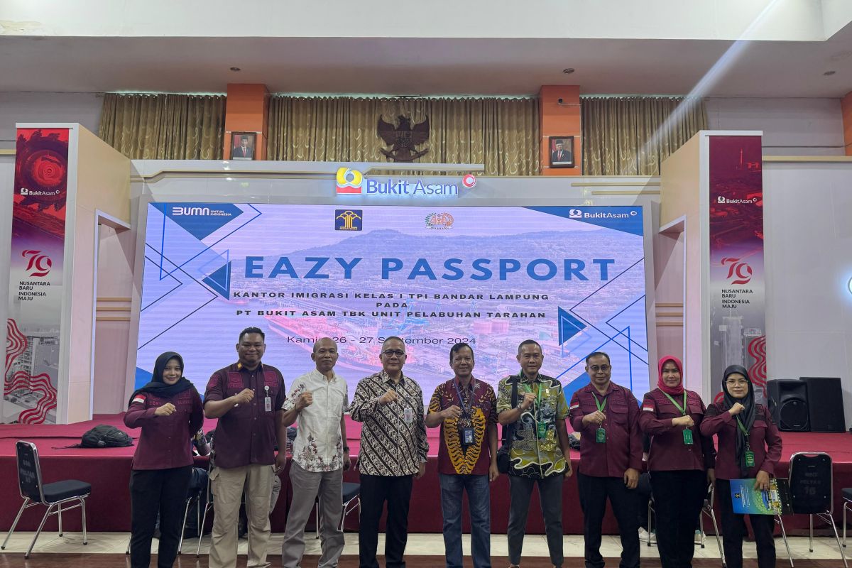 Imigrasi Bandarlampung laksanakan program Eazy Passport bersama Bukit Asam