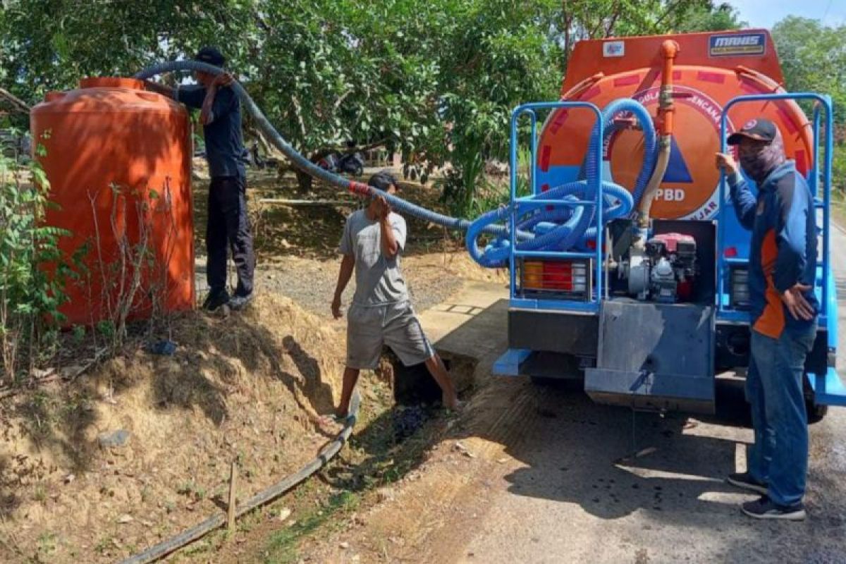 Kades Gunung Ulin Banjar apresiasi BPBD distribusikan air bersih