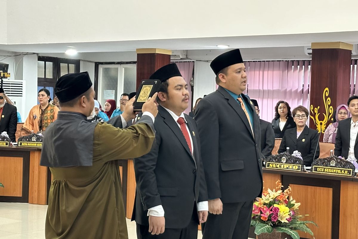 Ketua dan Wakil Ketua DPRD Palu periode 2024-2029 resmi dilantik