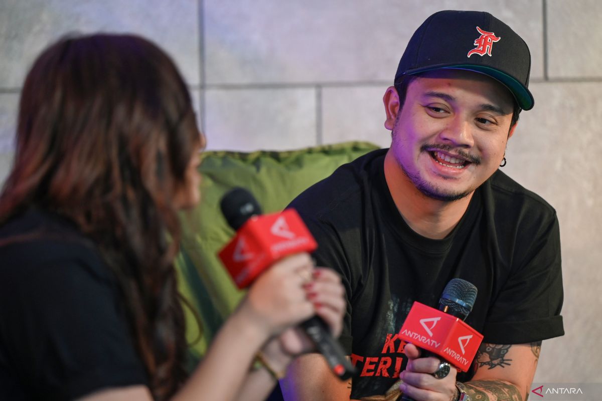 Derby Romero bagikan pengalaman mencicipi kuliner khas Danau Toba