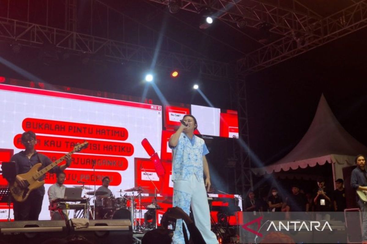 Lagu 'Penantian berharga' tutup konser Rizky Febian di BPN Fest