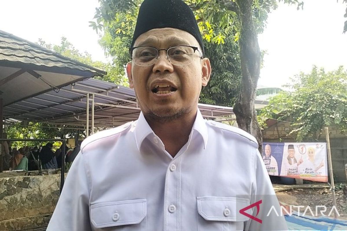 Pasangan Imam-Ririn punya program satu keluarga satu sarjana di Depok