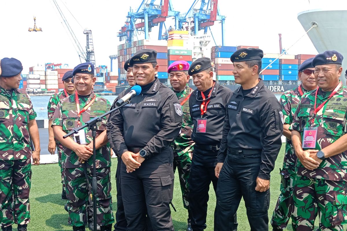 Prabowo Subianto janji perkuat armada TNI AL