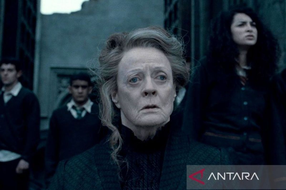 Dame Maggie Smith pemeran Profesor McGonagall "Harry Potter" tutup usia