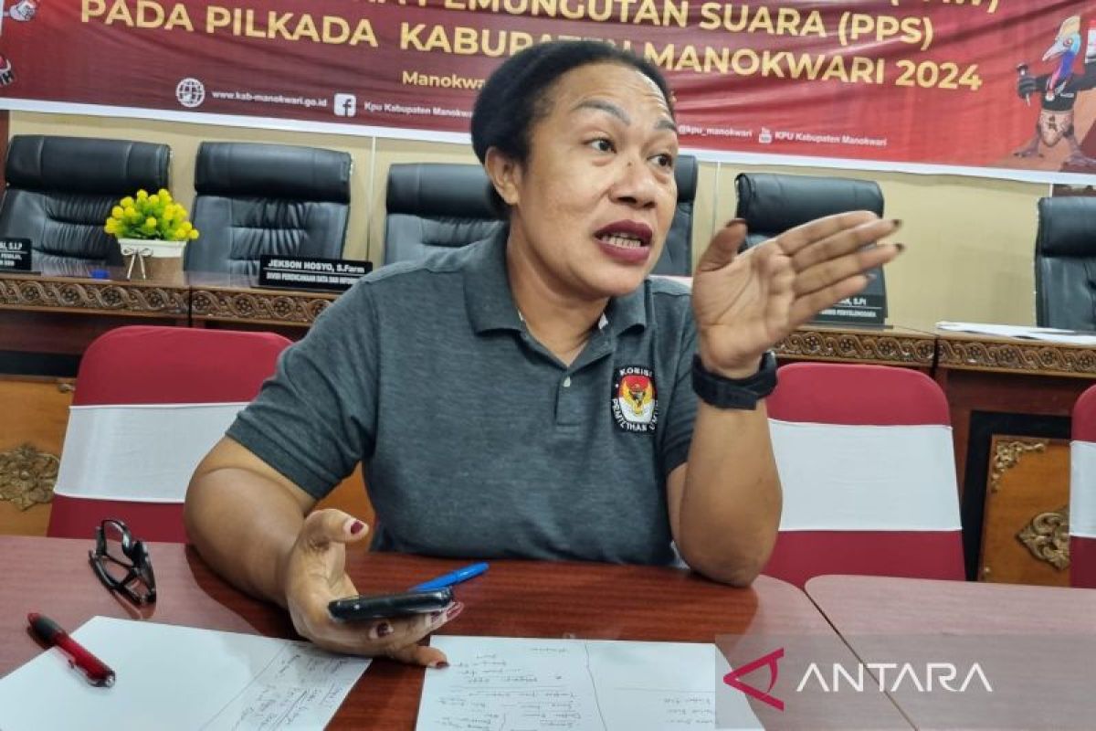 KPU Manokwari terima kiriman logistik Pilkada 2024