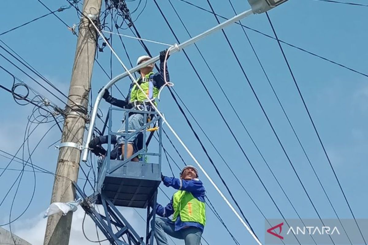 Mukomuko alokasikan anggaran untuk pemasangan lampu jalan Rp1 miliar