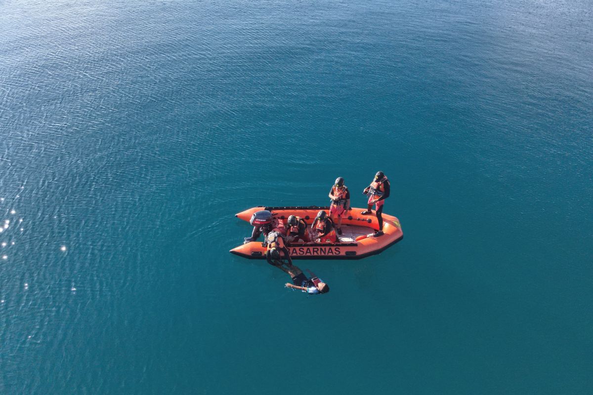 SAR Ternate beri pelatihan keterampilan personel di permukaan air tingkkatkan tupoksi