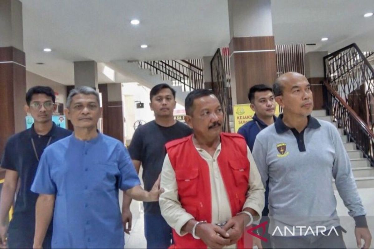 Tim Pidsus Kejati Sumut tahan eks Plt Kadis Pendidikan Mandailing Natal