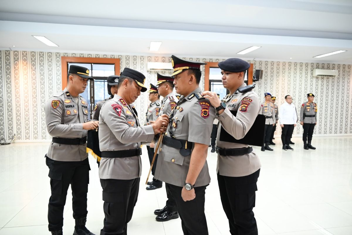 Kapolda Jambi pimpin  sertijab Kapolres Muaro Jambi dan Tanjab Timur