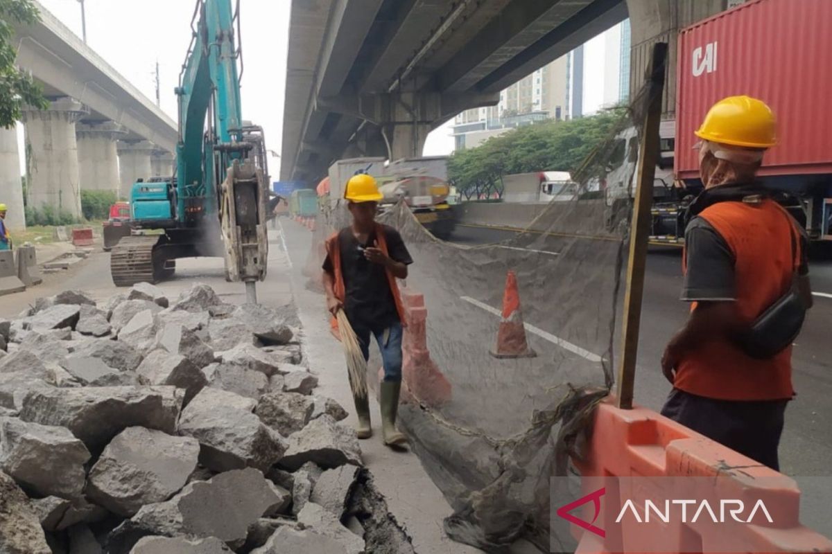 Jasamarga Transjawa rekonstruksi di titik Km 34 Tol Jakarta-Cikampek