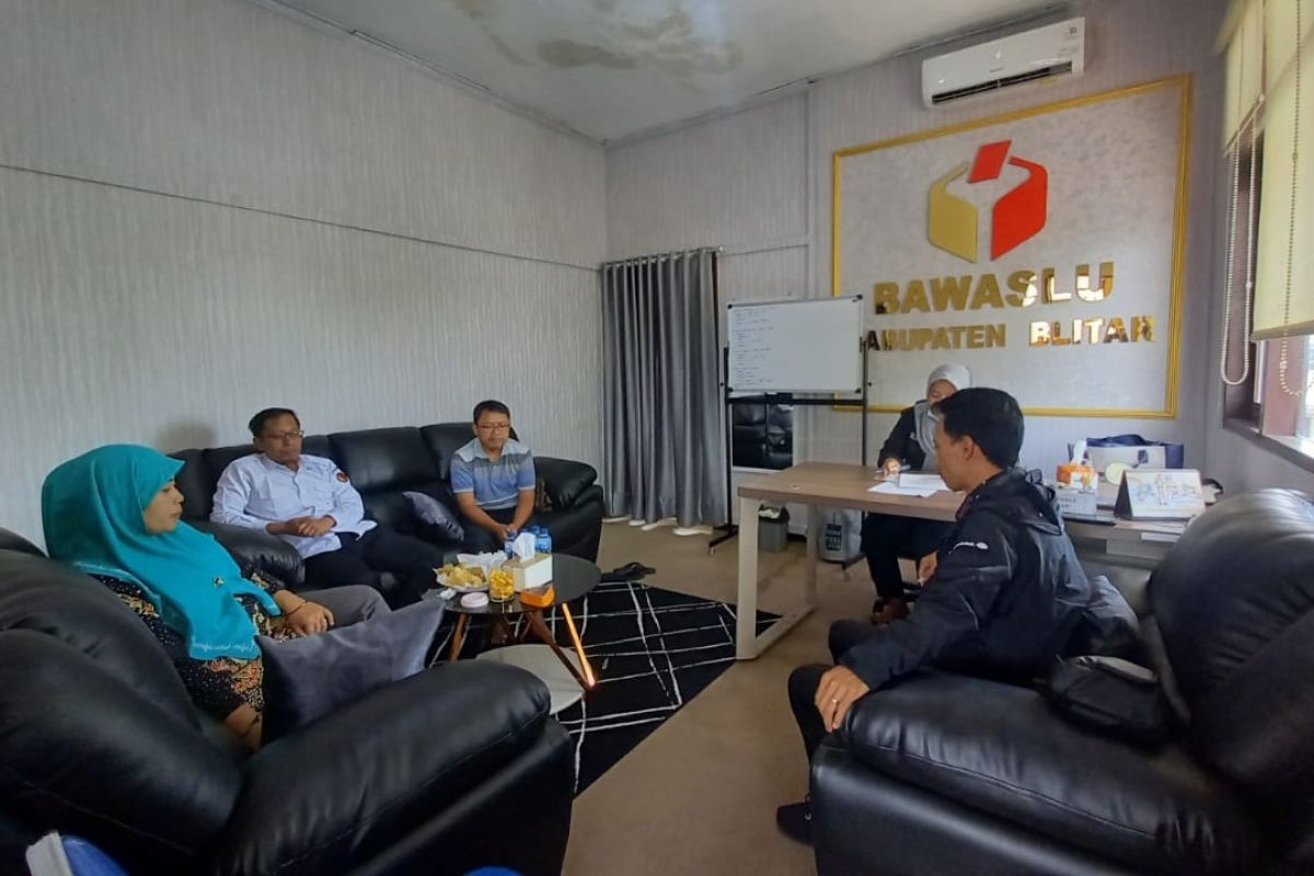 Bawaslu Kabupaten Blitar tetapkan status laporan aduan ke KPU