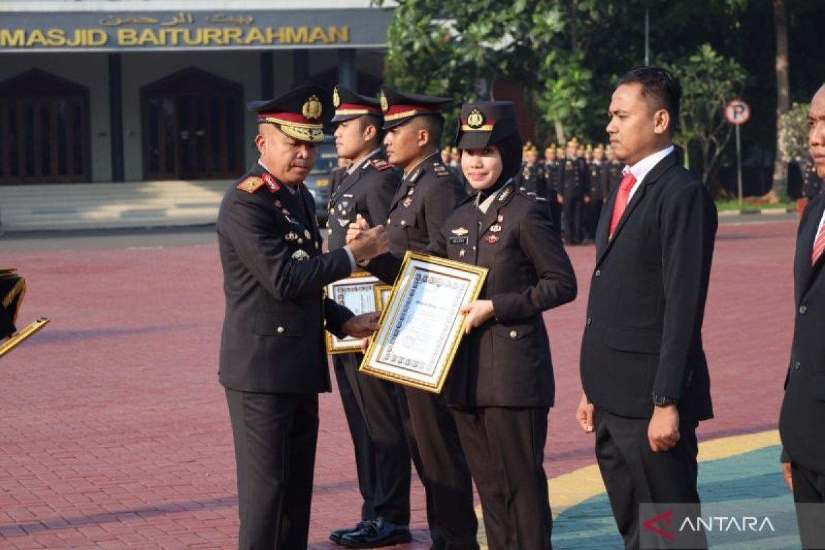 6 personel Polda Banten dapat penghargaan di Hari Kesaktian Pancasila