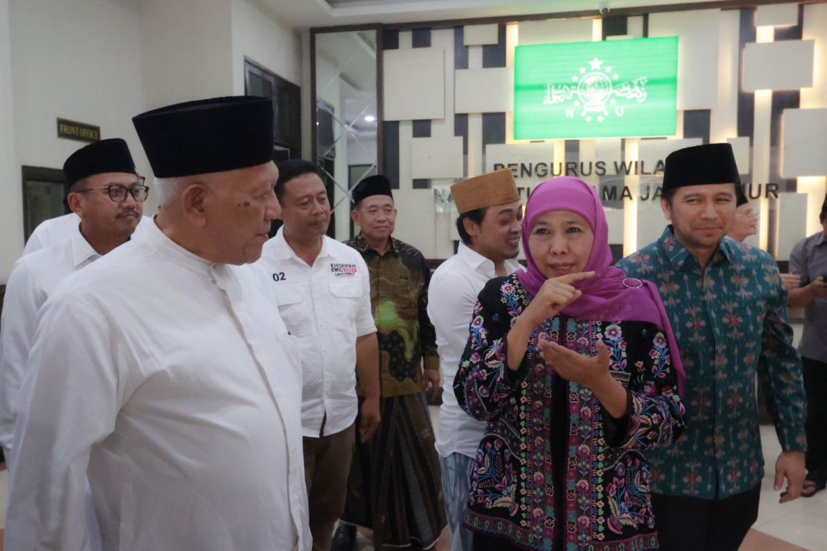 Khofifah-Emil silaturahim dengan ulama PWNU Jatim