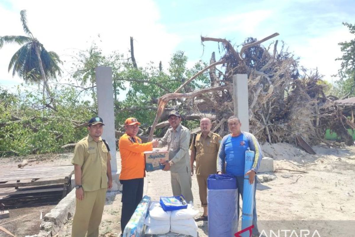 BPBD Belitung salurkan bantuan korban puting beliung