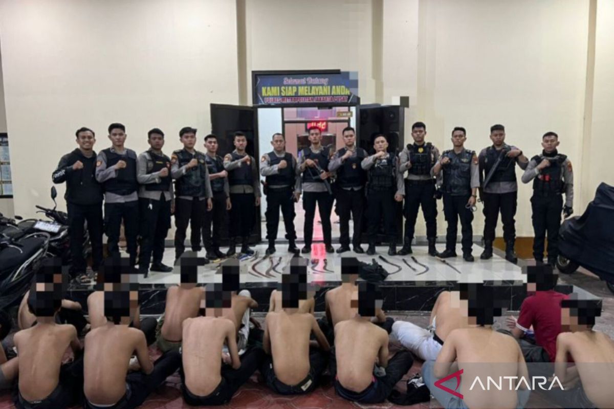 Polres Jakarta Pusat tangkap puluhan pelajar pembawa senjata tajam-air keras