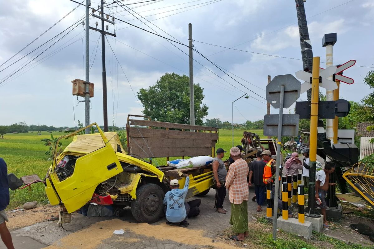 Sejumlah KA di Jember terlambat datang akibat insiden di Probolinggo