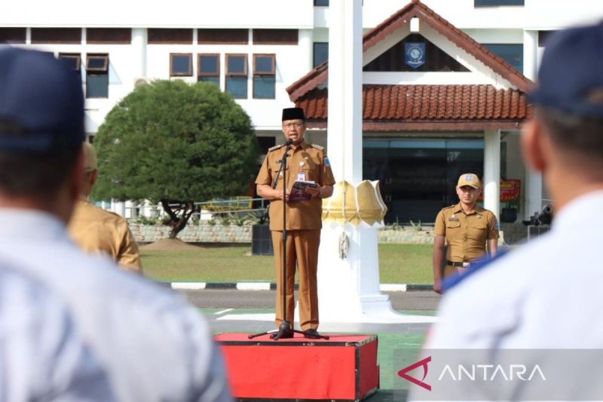 Pj Gubernur Babel pimpin deklarasi ikrar netralitas ASN pada Pilkada 2204