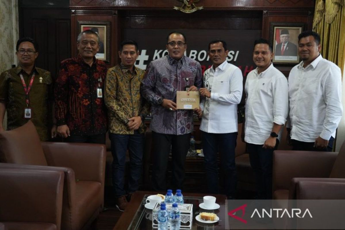 Plt Wali Kota Medan minta asosiasi  usaha menjadi filter kontraktor