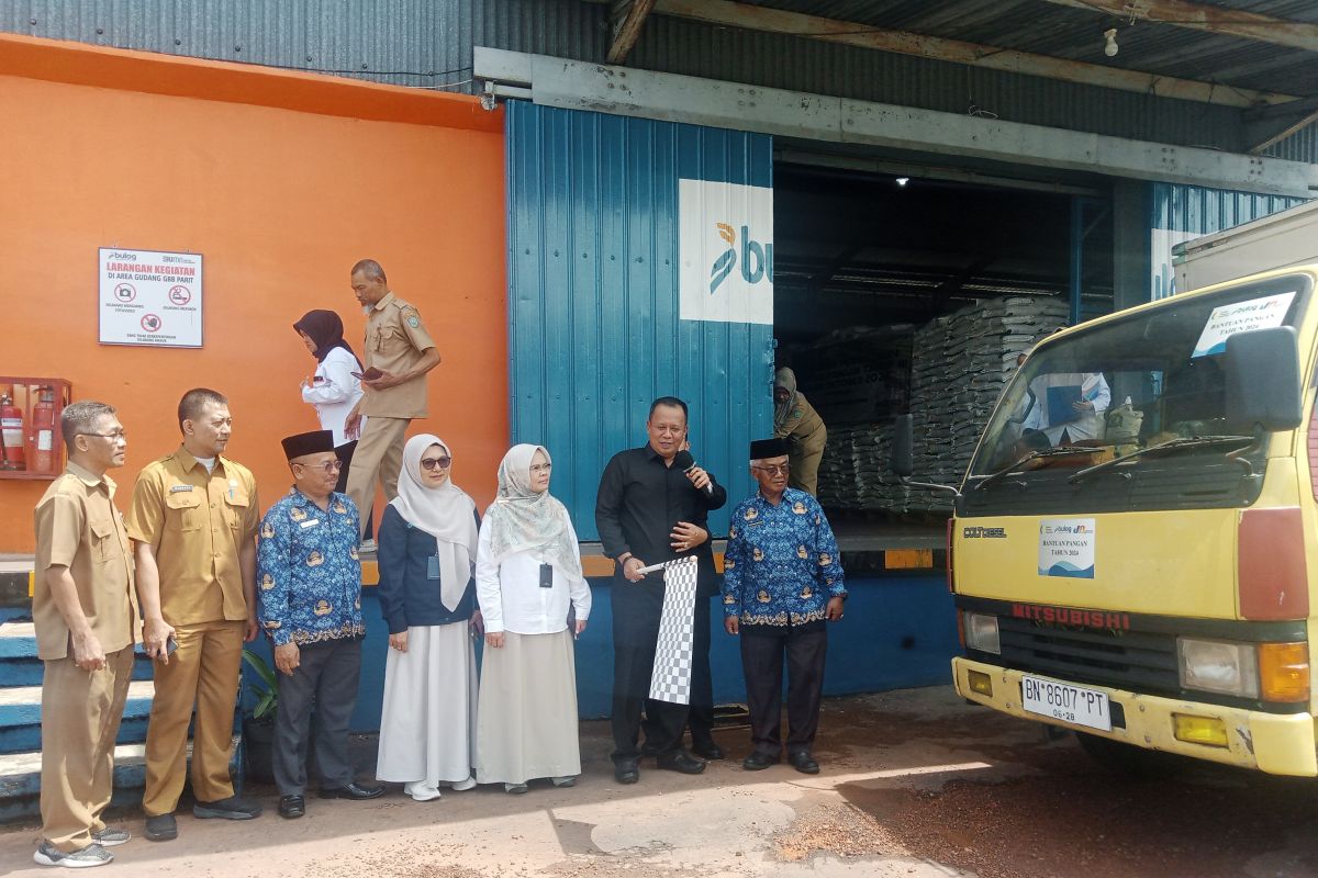 Bulog Belitung salurkan bantuan pangan kepada 14.462 penerima