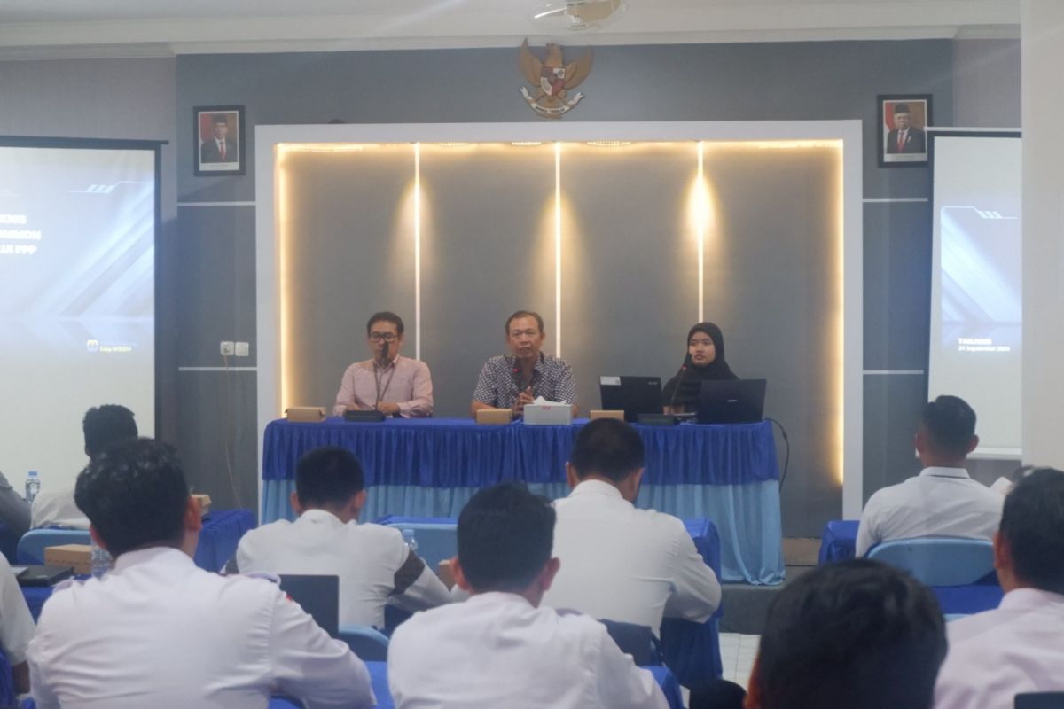 KPPN Tanjung salurkan DAK non fisik Rp228,09 miliar