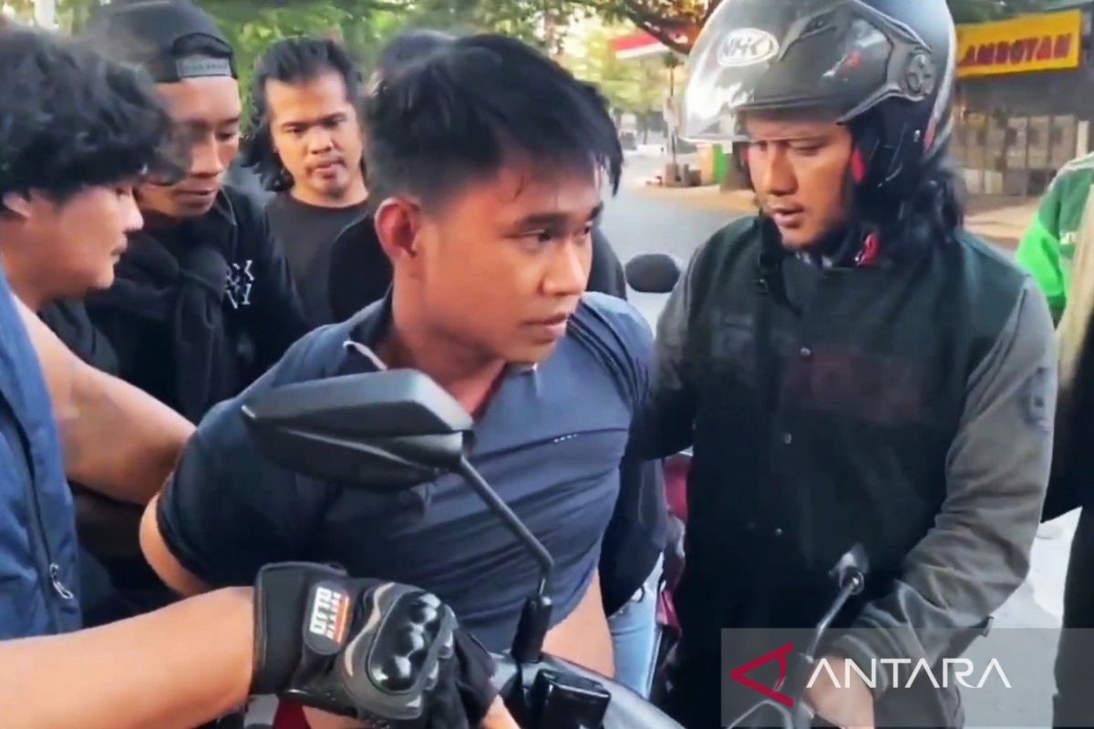 Dua polisi gadungan diringkus di Makassar