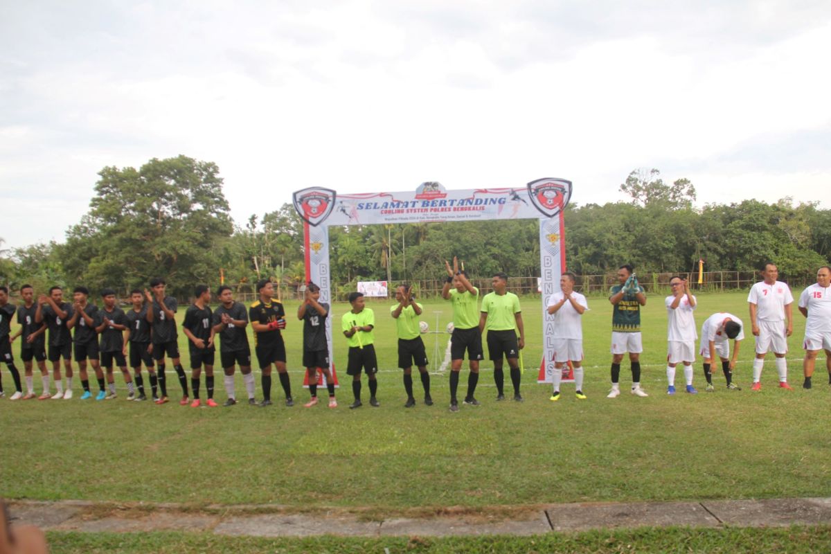 Wujudkan Pilkada damai di Bengkalis, Kapolres :Sepakbola alat pemersatu bangsa