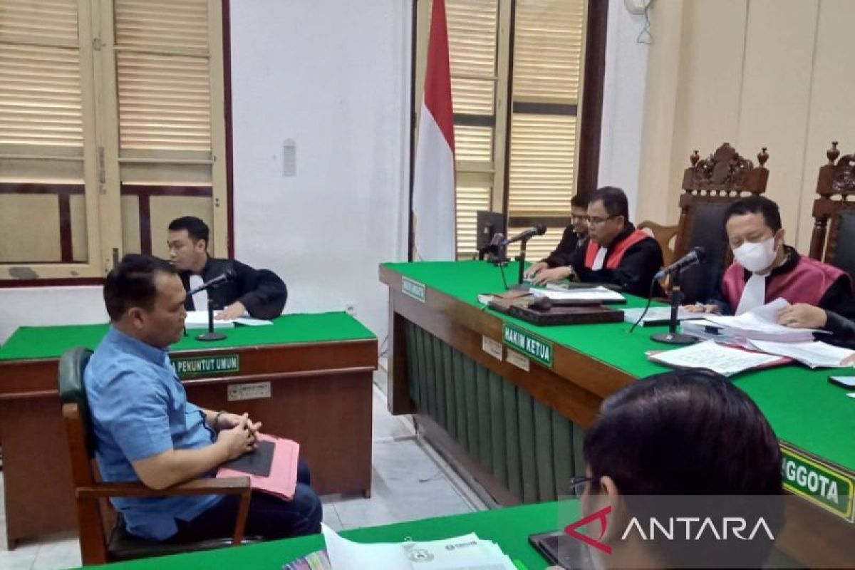 Eks Camat Harian dituntut dua tahun penjara dugaan korupsi hutan Tele Samosir