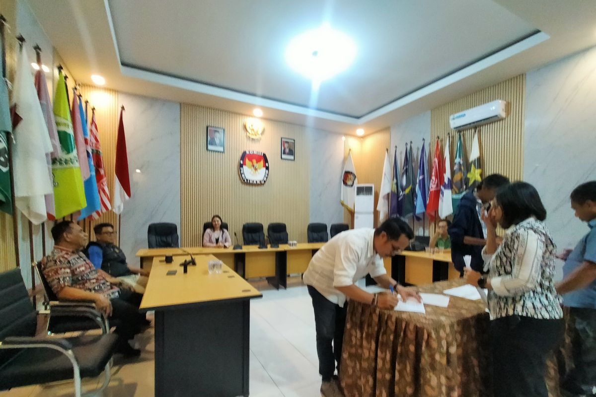 KPU Manado-LO sepakati desain kertas suara Paslon