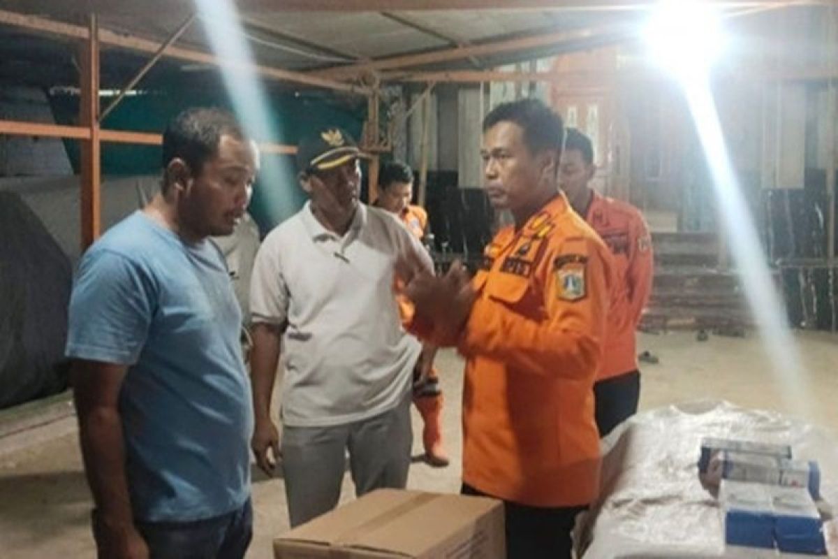 Penyintas kebakaran di Kalideres mendapat bantuan logistik