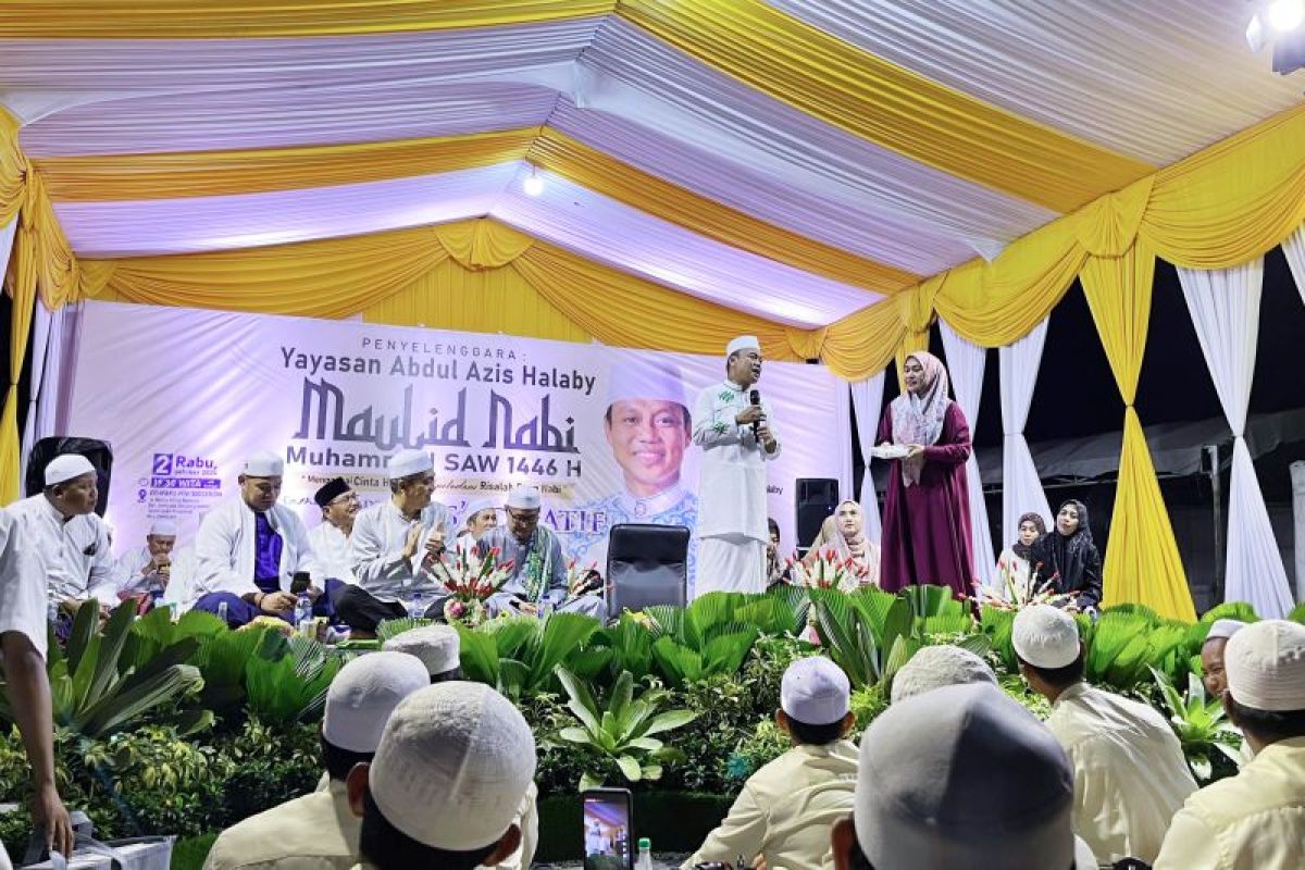 Ustadz Das'ad Latif minta Lisa Halaby sabar hadapi ujian